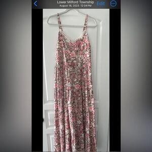Pretty maxi sundress